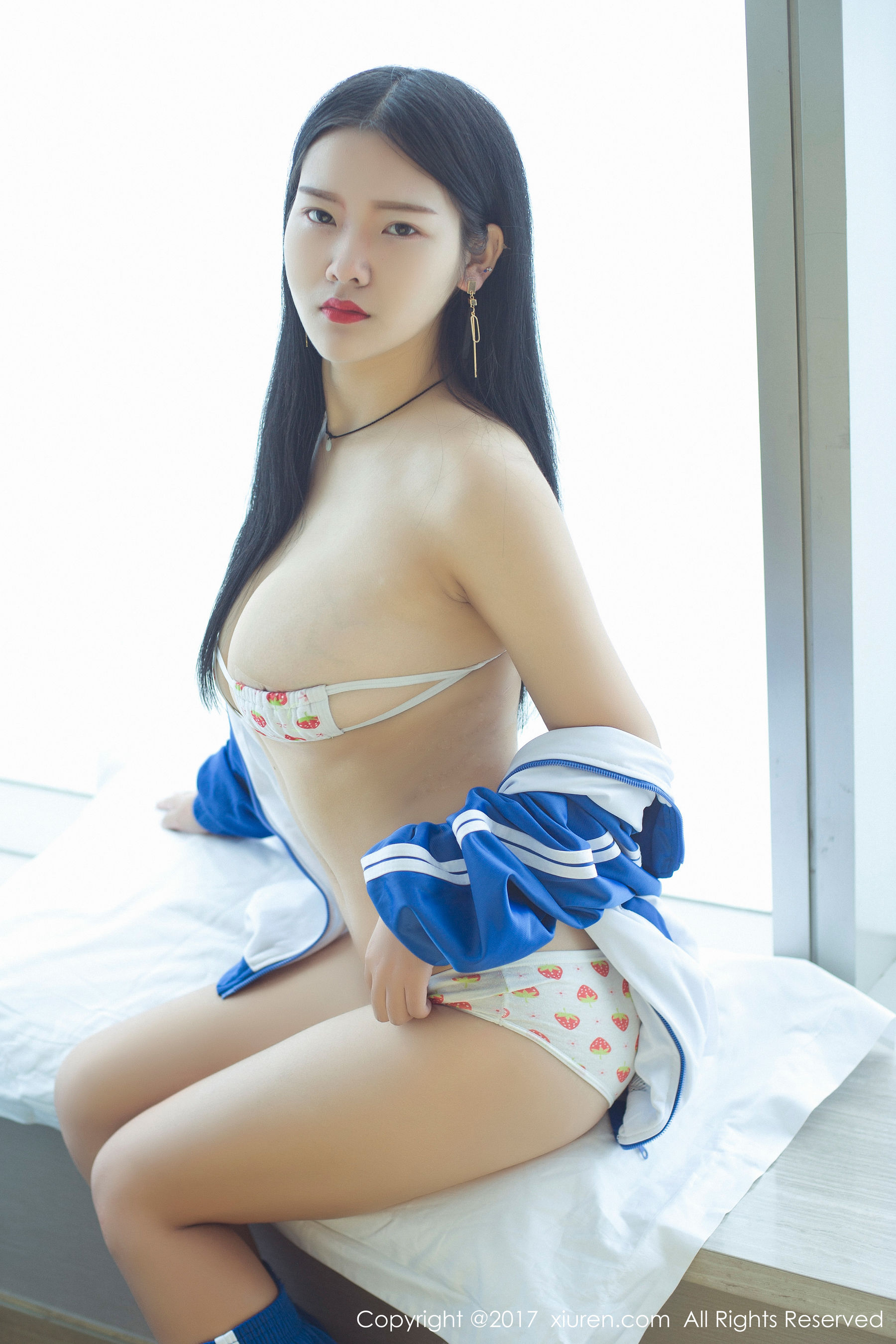 高冷欧码学生妹凌希儿 XiuRen 秀人网 NO.837 插图3
