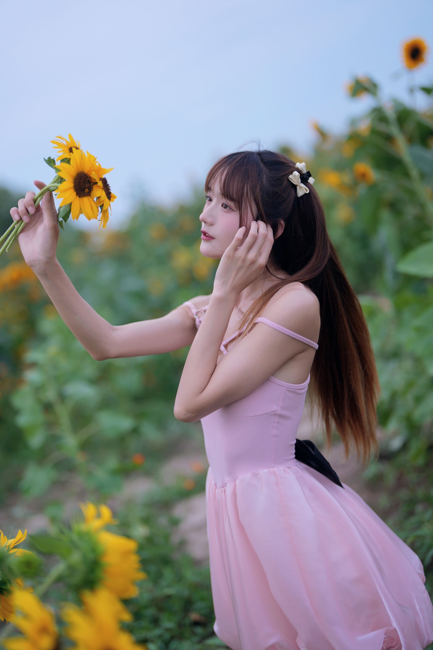 兔子Zzz不吃胡萝卜 – 《蓝调向日葵少女》[29P] 插图4