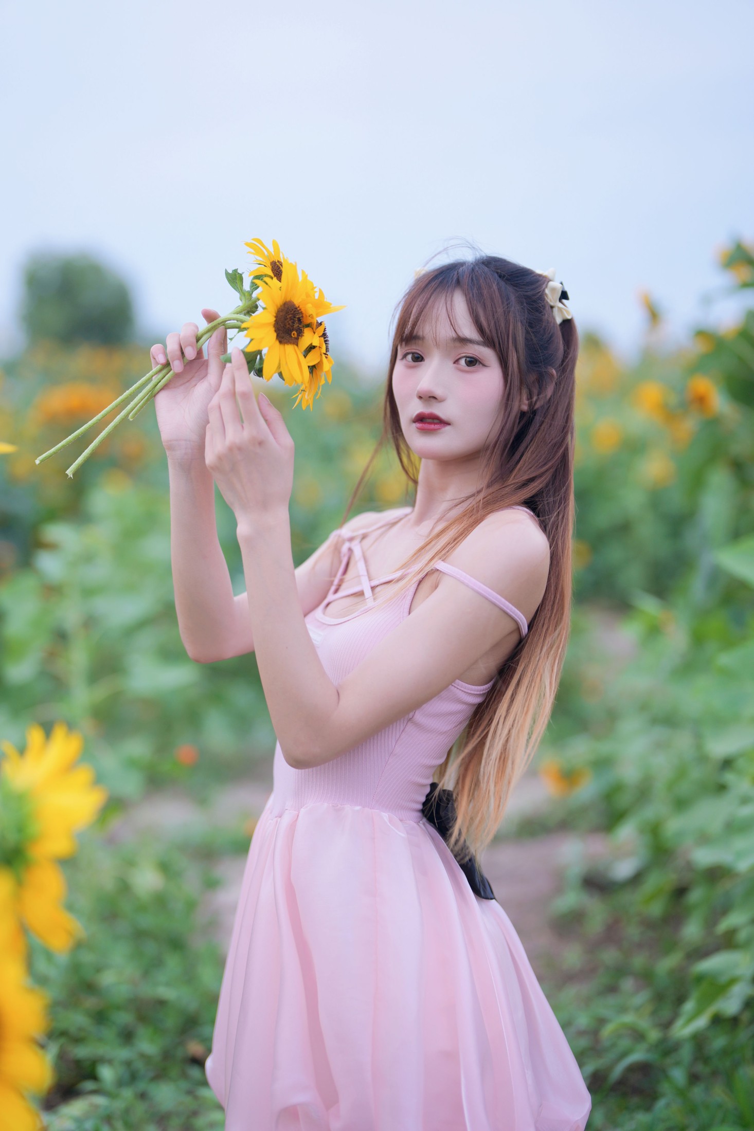 兔子Zzz不吃胡萝卜 – 《蓝调向日葵少女》[29P] 插图5